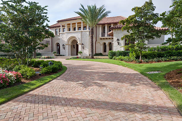 Driveway Pavers for Homes in Niagara Falls, NY
